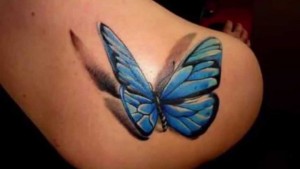 Questa farfalla tatuata in 3 D sembra pronta a volare 