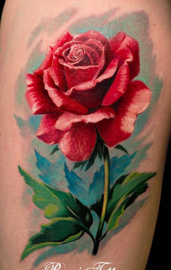 Tatuaggi e simbologia: la rosa rossa