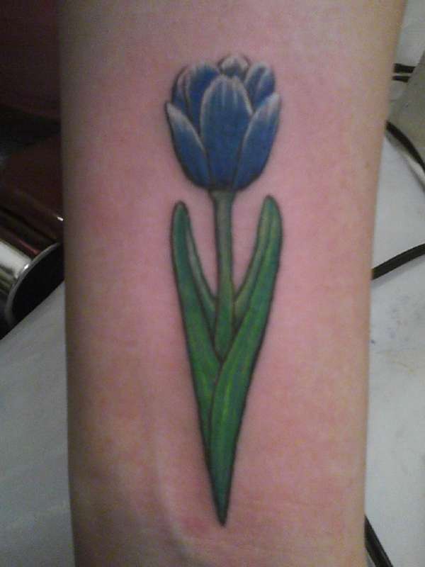 Blue-Tulip-Flower-Tattoo-On-Foreram