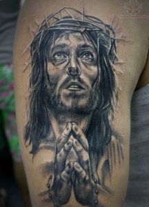 jesus-praying-hands-tattoo