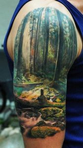 tatuaggi colorati ispirati alla natura paesaggio