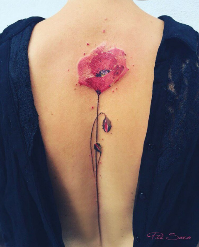 tatuaggi colorati ispirati alla natura pis saro papavero