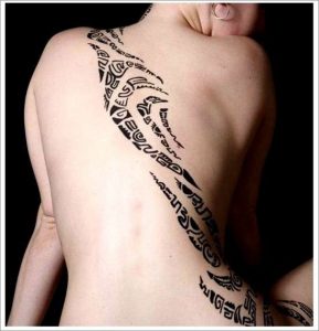 tatuaggi tribali donna